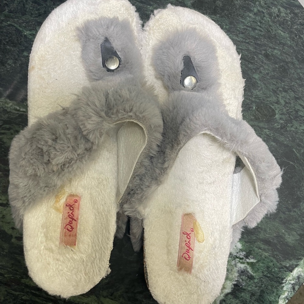 Cupid Cozy Gray and Cream Slippers